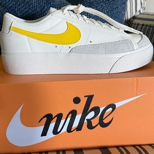 Nike low blazer platform size 8. New in box